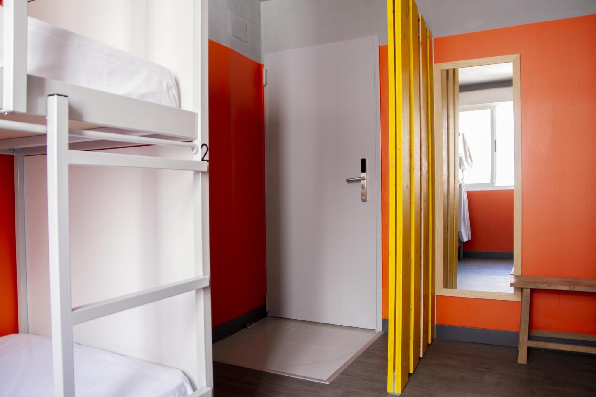 Room Valencia — Foto 3